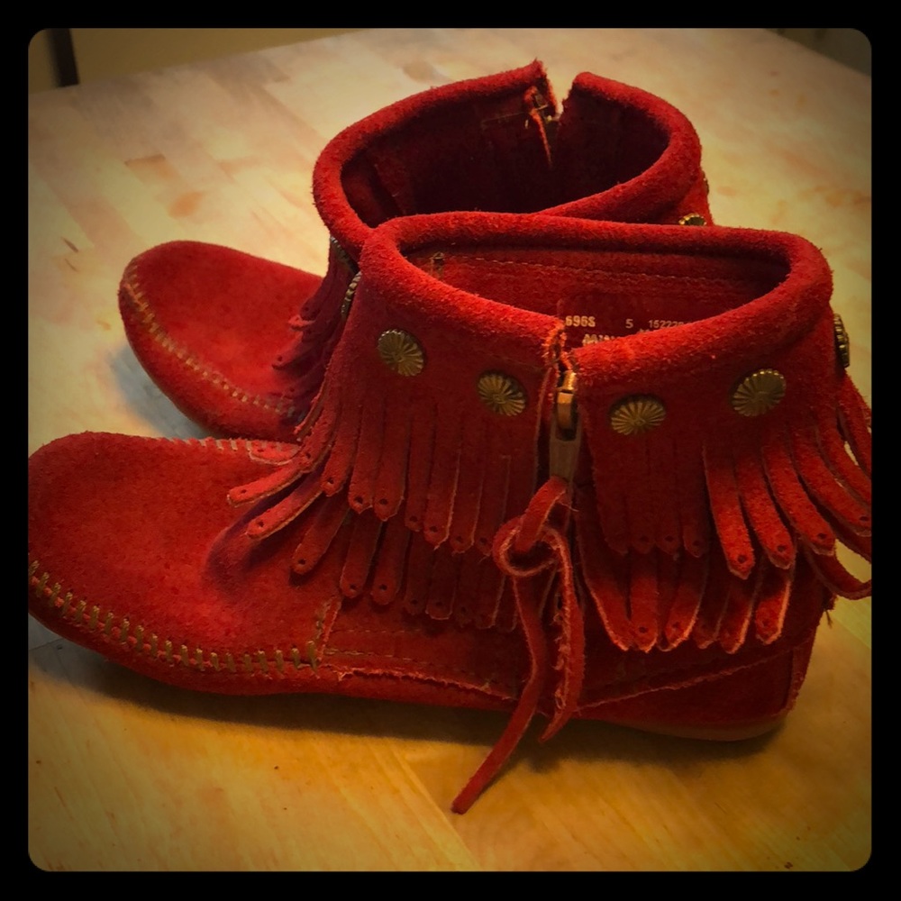 Minnetonka red double fringe ankle boots